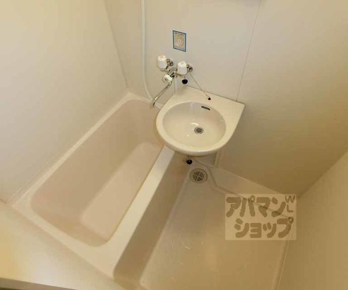 【リバティ大和大路】間取