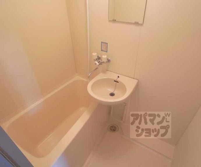 【リバティ大和大路】間取