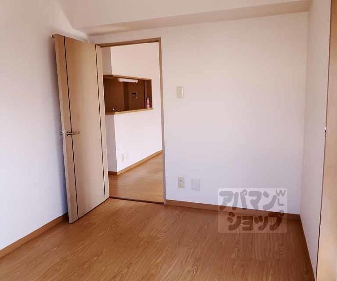 【シャリマー五条】間取