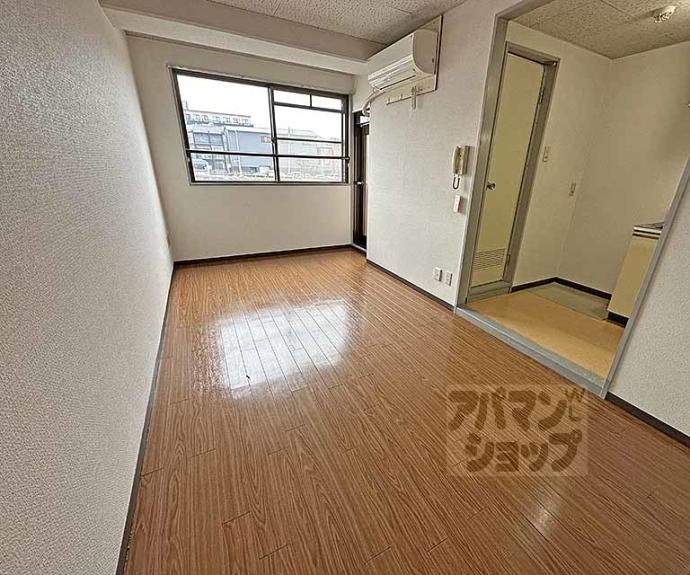 【サンロイヤル五条大橋】間取