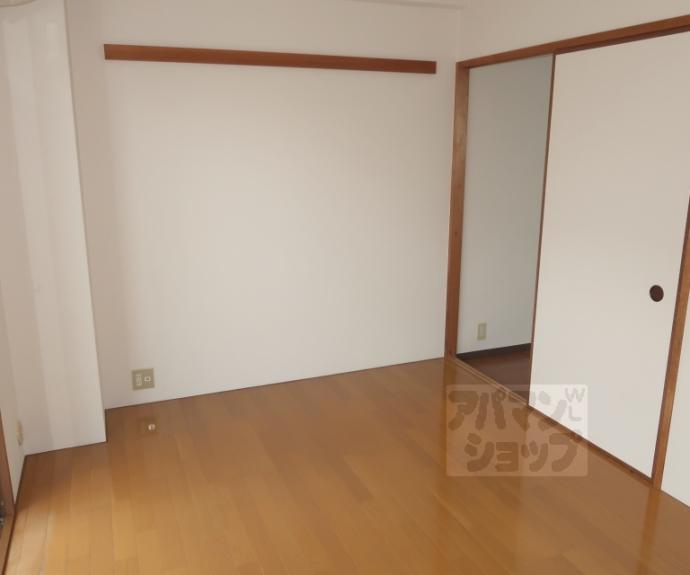 【グリーンハウス七条】間取