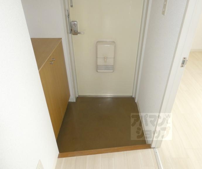 【ロイヤルコーポ洛南】間取