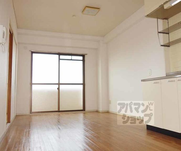 【ロイヤルコーポ洛南】間取