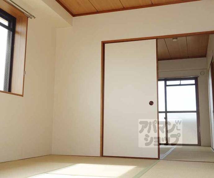 【ロイヤルコーポ洛南】間取