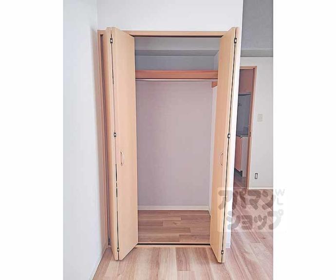 【レクサス深草１号館（ベルヴィ５６）】間取