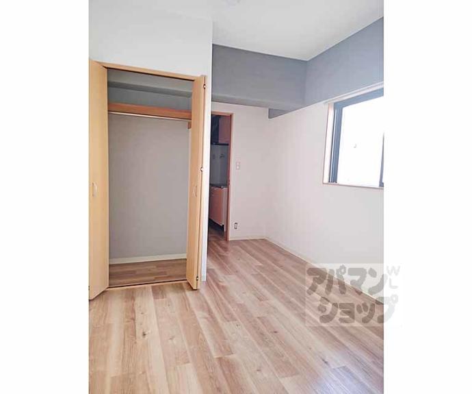 【レクサス深草１号館（ベルヴィ５６）】間取