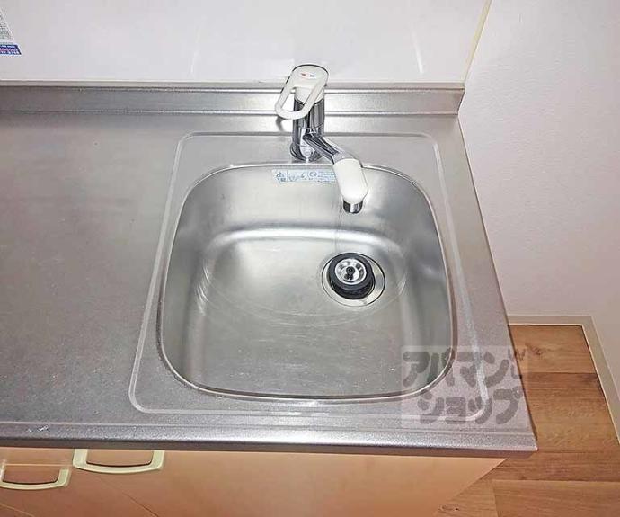 【レクサス深草１号館（ベルヴィ５６）】間取