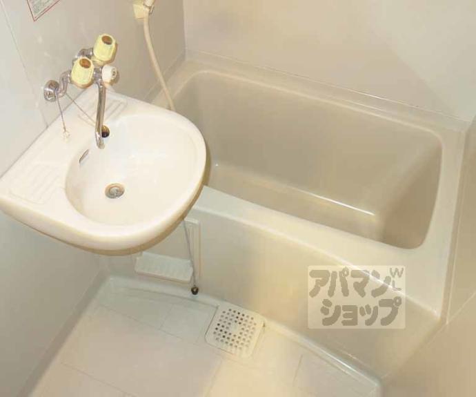 【中井マンション新烏丸】間取