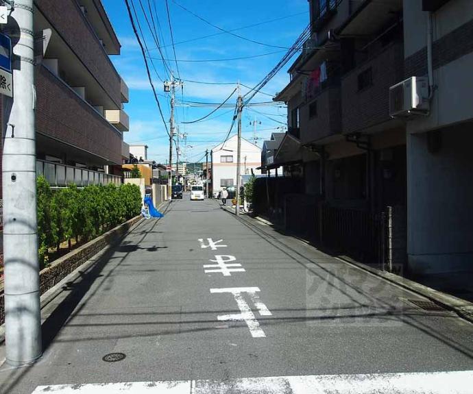【カーサミア十条】間取