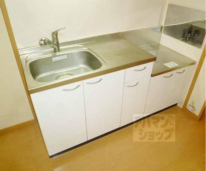 【カーサミア十条】間取