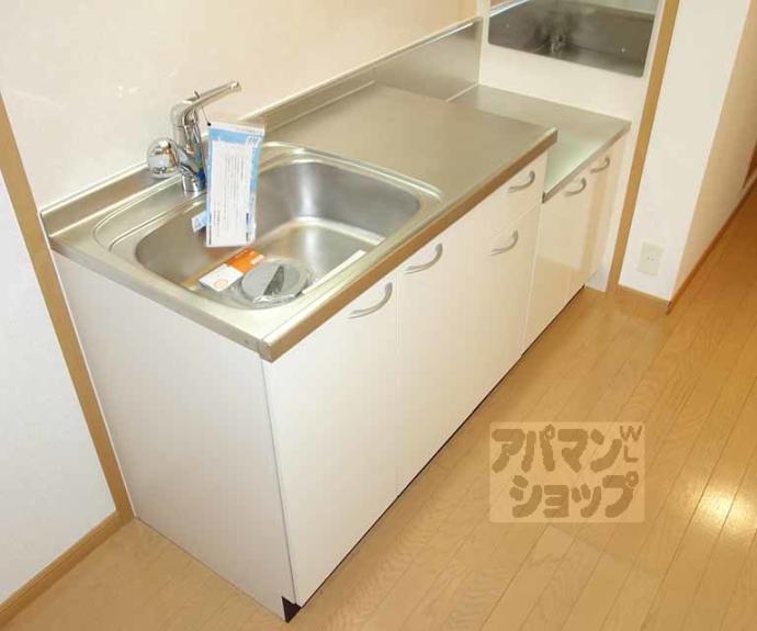 【カーサミア十条】間取