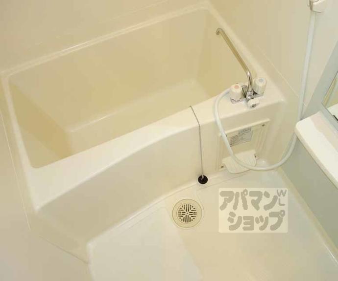 【カーサミア十条】間取