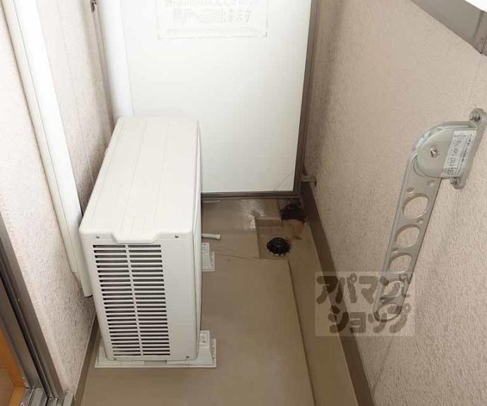 【カーサミア十条】間取