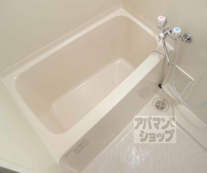 【ＧＲＡＮＤ　ＣＲＵ】間取