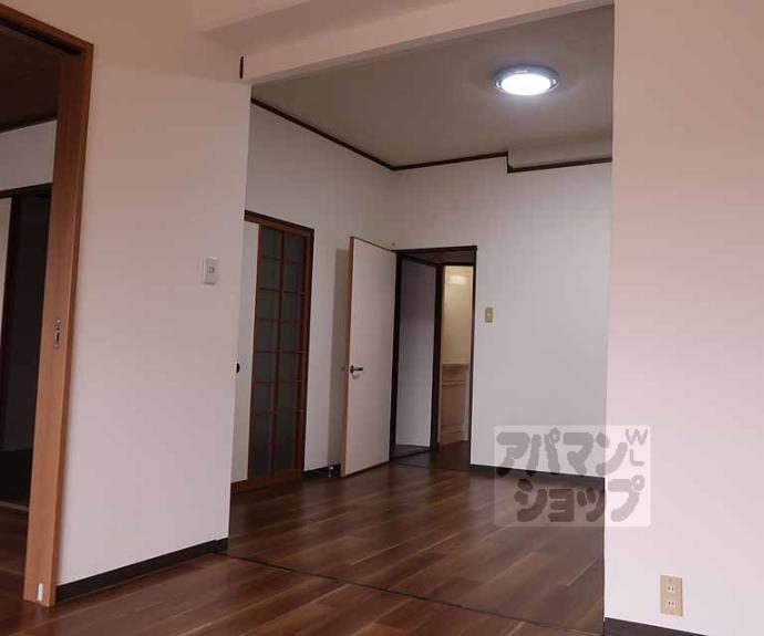 【西大路ハイツ】間取