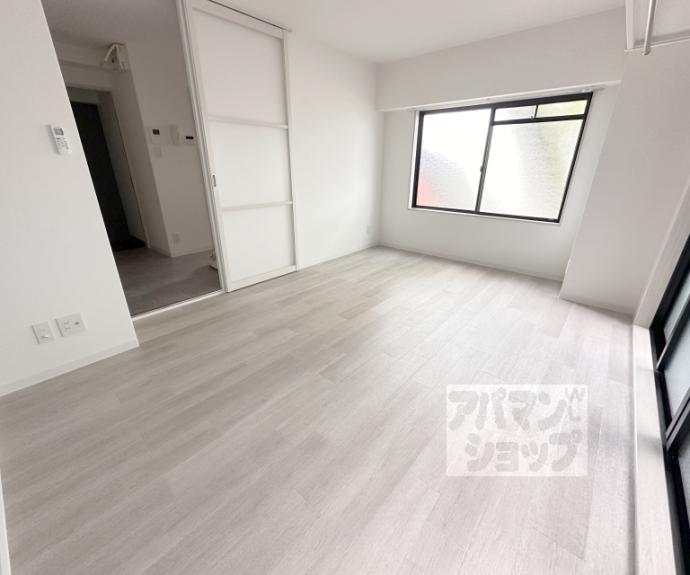 【第８パールハイツ安井】間取