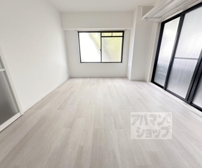 【第８パールハイツ安井】間取