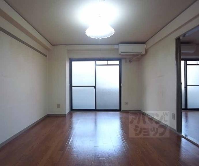 【第８パールハイツ安井】