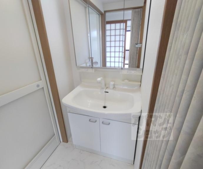 【ドミール東山】間取