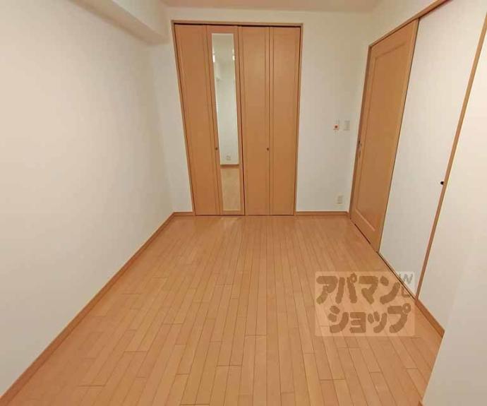 【アパガーデンスクエア四条烏丸】間取