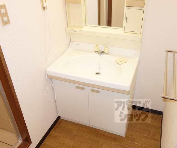 【ＧＡＲＮＥＴ　ＲＥＳＩＤＥＮＣＥ　西大路】間取