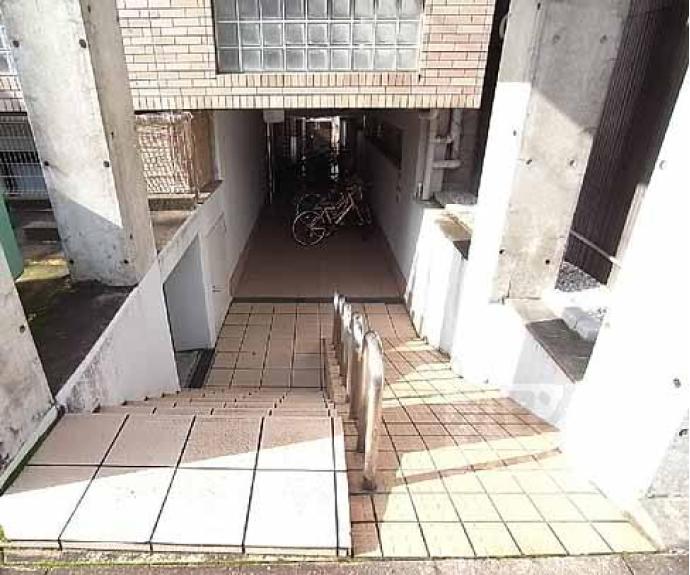 【アクエルド仁王門】