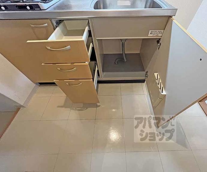 【カーサ大和大路】間取