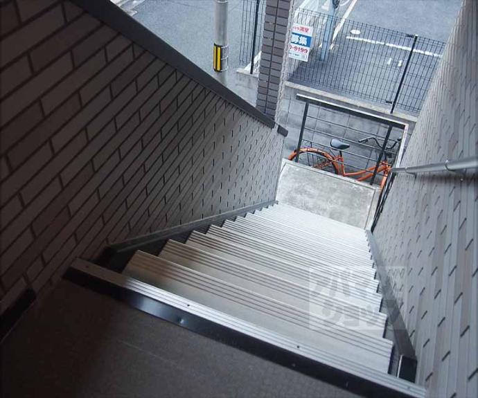 【アンプルールブワ下梅屋】間取