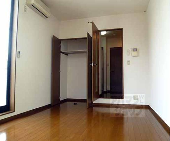 【アンプルールブワ下梅屋】間取