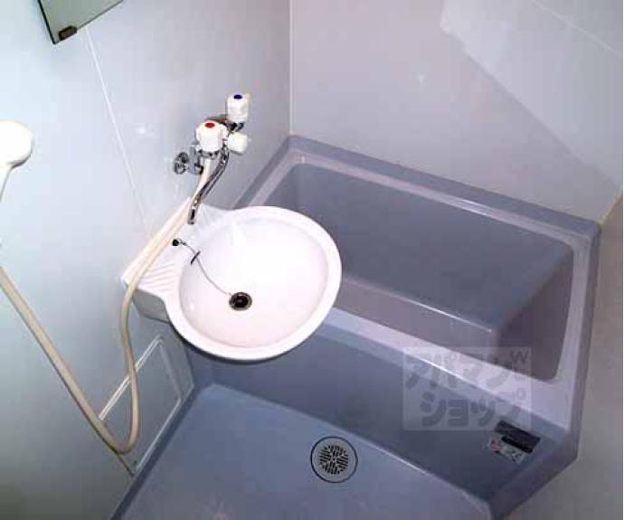 【アンプルールブワ下梅屋】間取