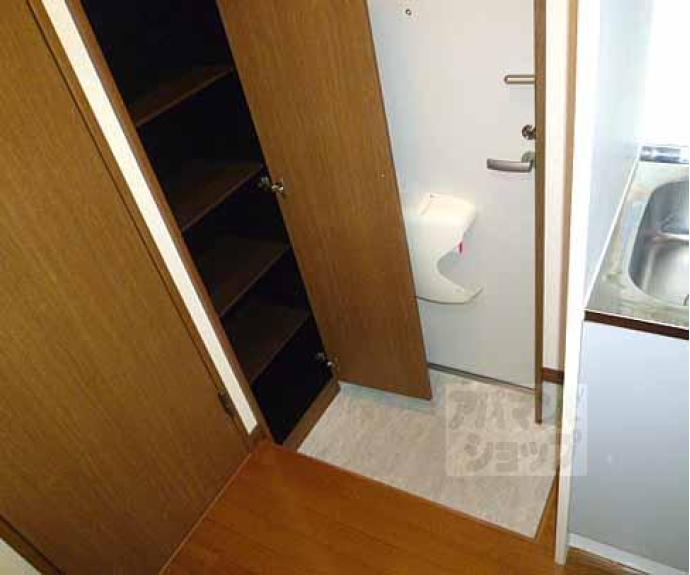 【アンプルールブワ下梅屋】間取