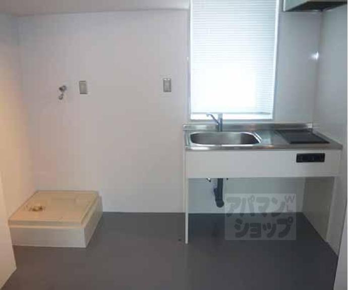 【ＫＡＷＡＲＡＭＡＣＨＩ　ＰＬＡＣＥ】間取