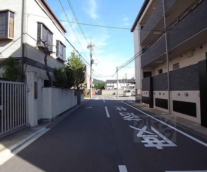 【サクシード深草】間取