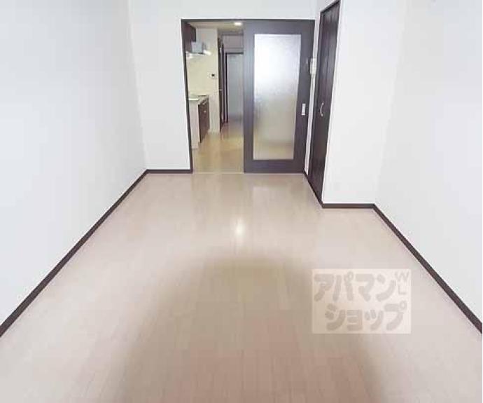 【サクシード深草】間取