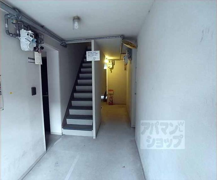 【ポケットコート頭町】間取