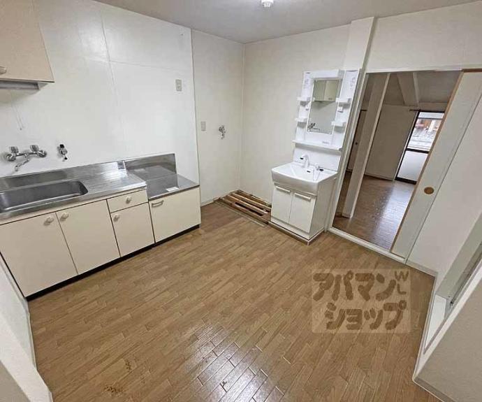 【ポケットコート頭町】間取