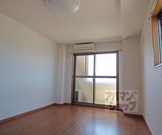 【ＬＡＮＤＳＣＡＰＥ下鴨】間取