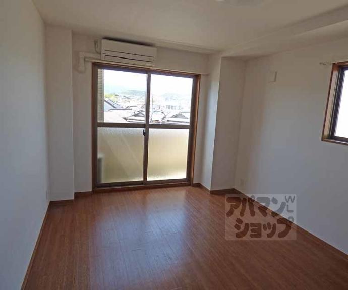 【ＬＡＮＤＳＣＡＰＥ下鴨】間取