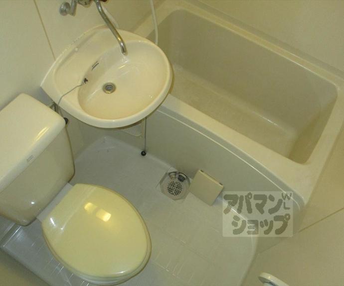 【西賀茂ロイヤルリバーマンション】間取