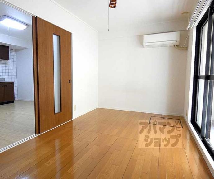 【西賀茂ロイヤルリバーマンション】間取