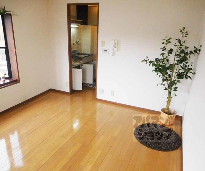 【西賀茂ロイヤルリバーマンション】間取