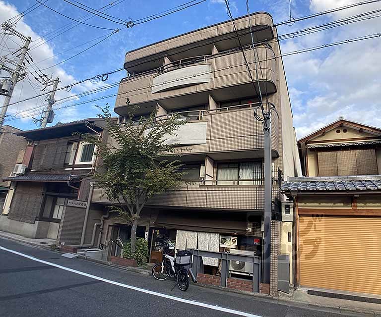 ドゥエル辻本