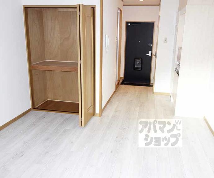 【イーストアベニュー】間取