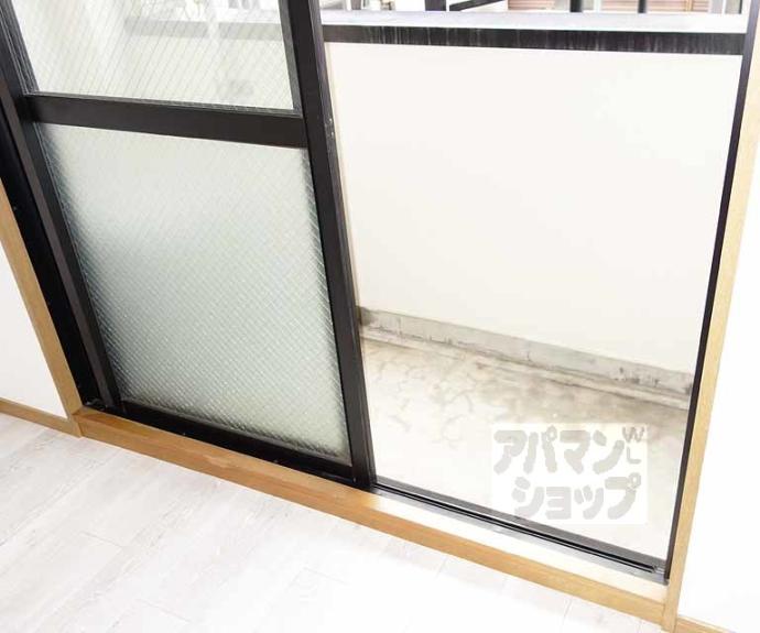 【イーストアベニュー】間取