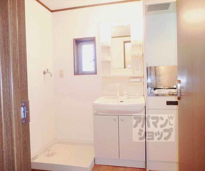 【室町通上立売下ル裏築地町マンション】間取