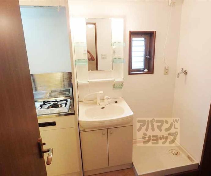 【室町通上立売下ル裏築地町マンション】間取