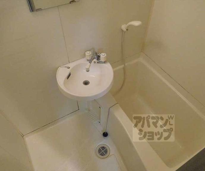 【紫野東舟岡町アパート】間取