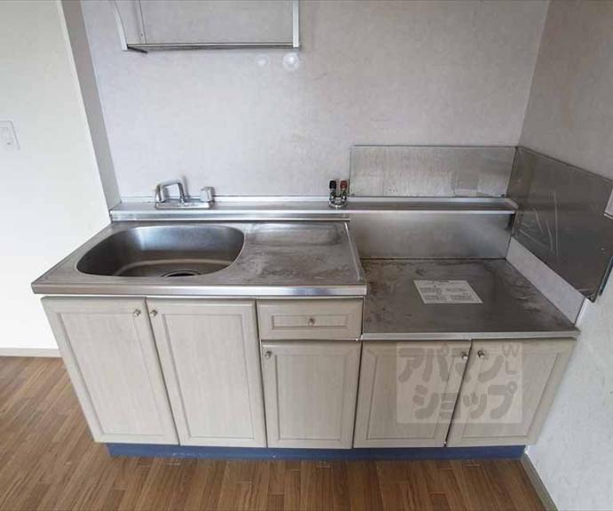 【グリーンリーフひがし川】間取