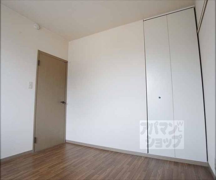 【グリーンリーフひがし川】間取