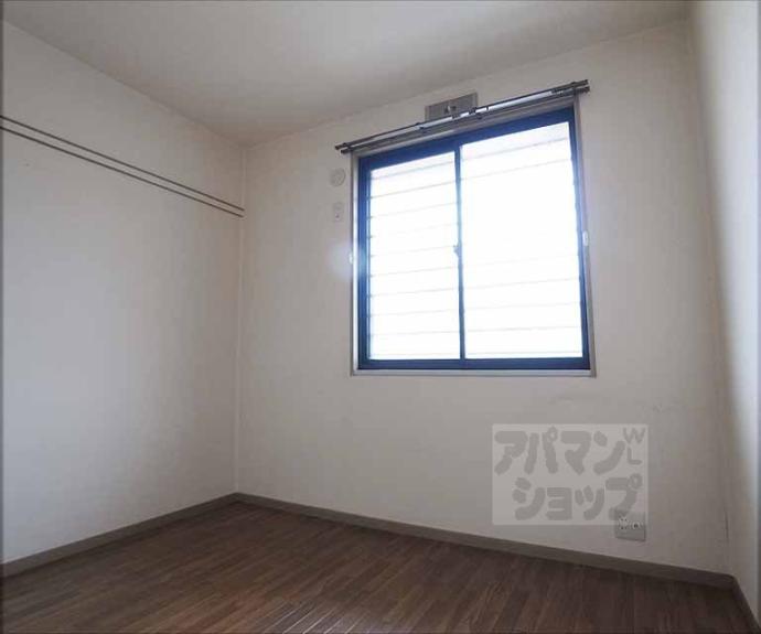 【グリーンリーフひがし川】間取